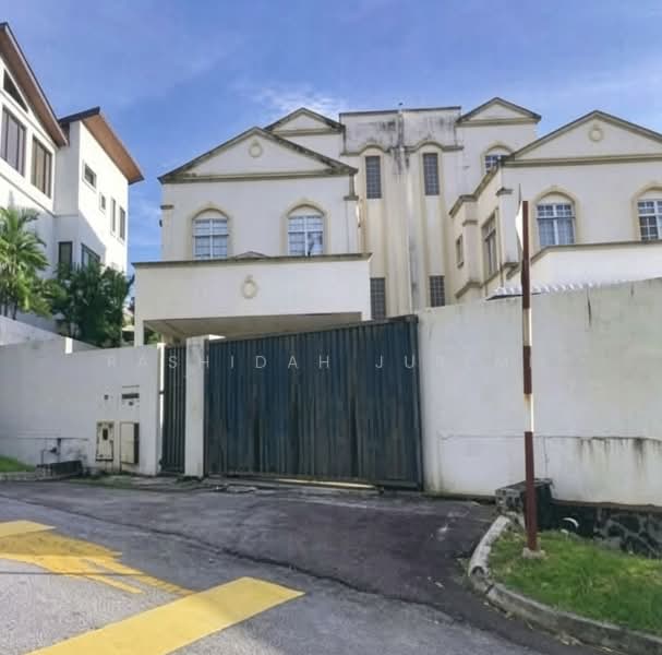 Semi-Detached House for Sale in Ulu Kelang (Selangor) - Rashidah Juremi - Exterior - PropertyGuru.com.my