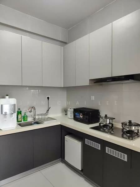 Condominium for Sale at Bay Point @ Country Garden Danga Bay - Jiin Chai Lee - Kitchen - PropertyGuru.com.my