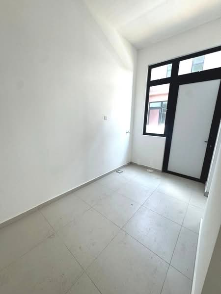 Semi-Detached House for Sale in Taman Gaya (Ulu Tiram) - Jyez Lee - PropertyGuru.com.my