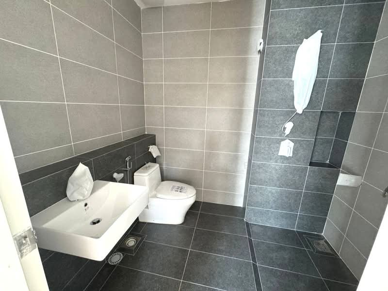 Semi-Detached House for Sale in Taman Gaya (Ulu Tiram) - Jyez Lee - PropertyGuru.com.my