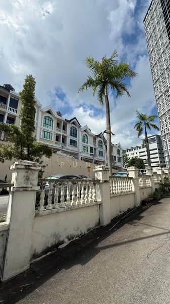 Townhouse for Sale in Sungai Nibong (Bayan Lepas) - Nicolle Pung - Exterior - PropertyGuru.com.my