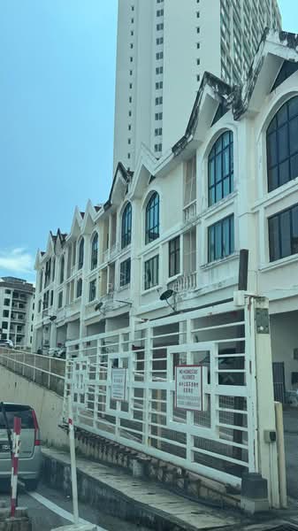 Townhouse for Sale in Sungai Nibong (Bayan Lepas) - Nicolle Pung - Exterior - PropertyGuru.com.my