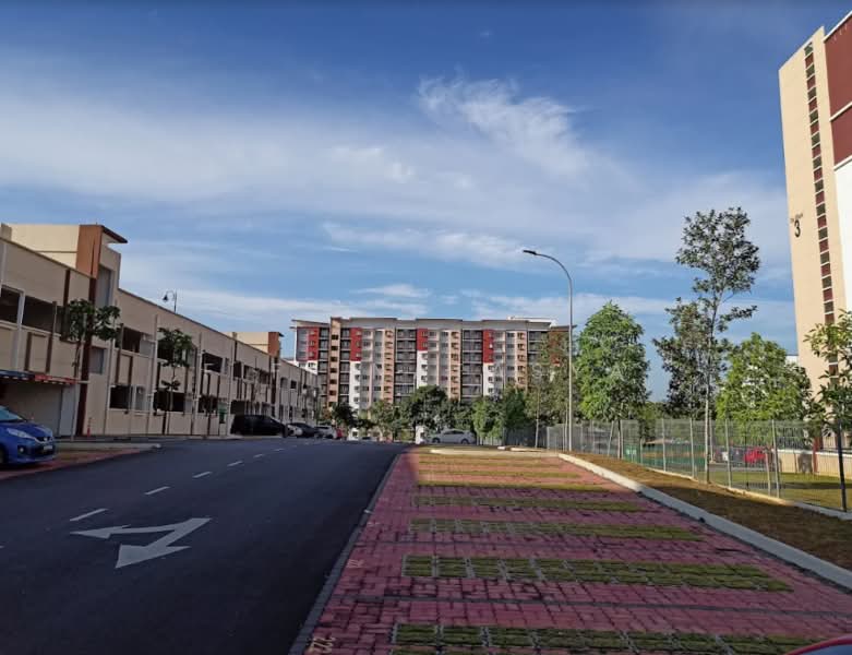 Pangsapuri untuk Dijual di De Bayu - Fifi Natasya - Exterior - PropertyGuru.com.my