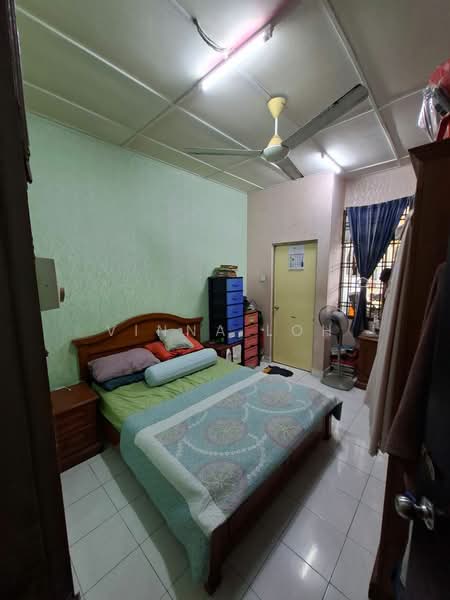 1-storey Terraced House for Sale in Pasir Gudang (Johor) - Vinna Loh - Bedroom - PropertyGuru.com.my