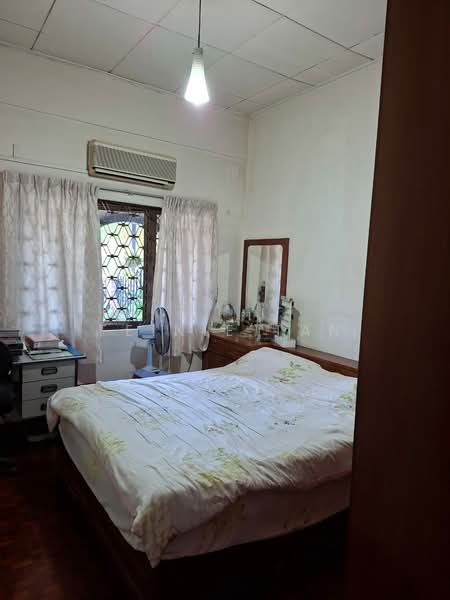 1-storey Terraced House for Sale in Seksyen 17 (Petaling Jaya) - Feinie Tan - PropertyGuru.com.my