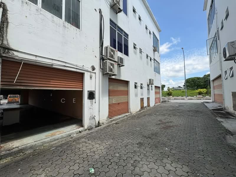 Kedai / Pejabat untuk Dijual di Yong Peng (Johor) - Celine Chai - Exterior - PropertyGuru.com.my