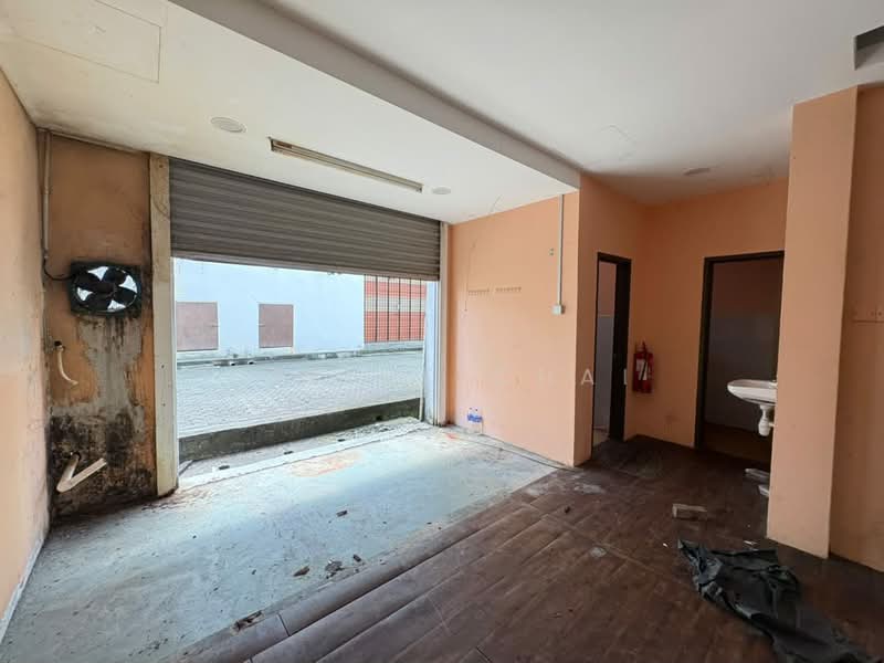 Kedai / Pejabat untuk Dijual di Yong Peng (Johor) - Celine Chai - Interior - PropertyGuru.com.my