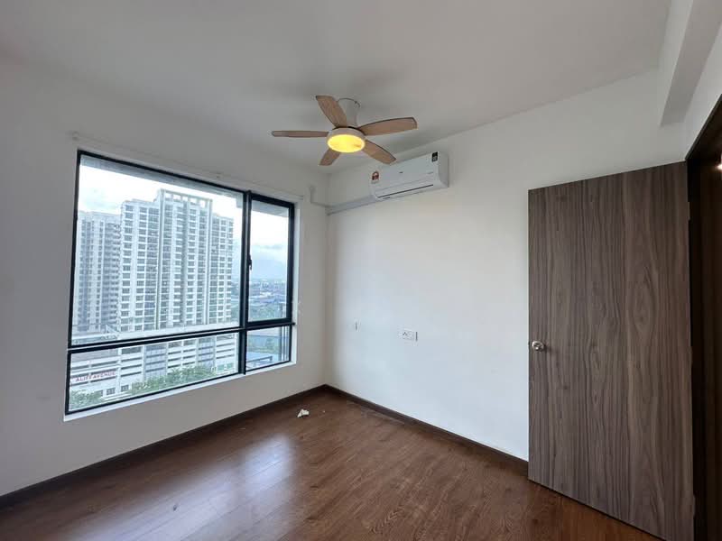 Servis Apartment untuk Dijual di Country Garden Central Park - Jax Wong - Bedroom - PropertyGuru.com.my