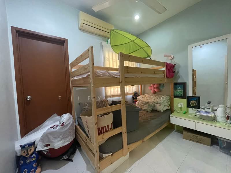 Rumah Teres 2 Tingkat untuk Dijual di Taman Setia Indah (Tebrau) - Elleyna Soo - Bedroom - PropertyGuru.com.my