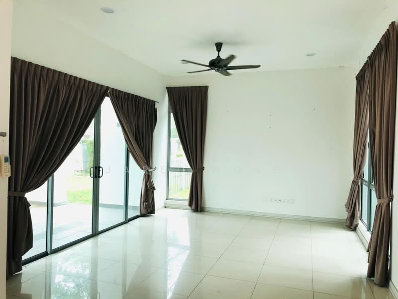 2-storey Terraced House for Rent in Cyberjaya (Selangor) - Jared Wong - Living Room - PropertyGuru.com.my