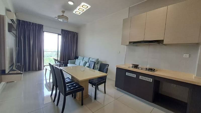 Kondominium untuk Dijual di Royal Strand @ Country Garden Danga Bay - Jiin Chai Lee - Living Room - PropertyGuru.com.my