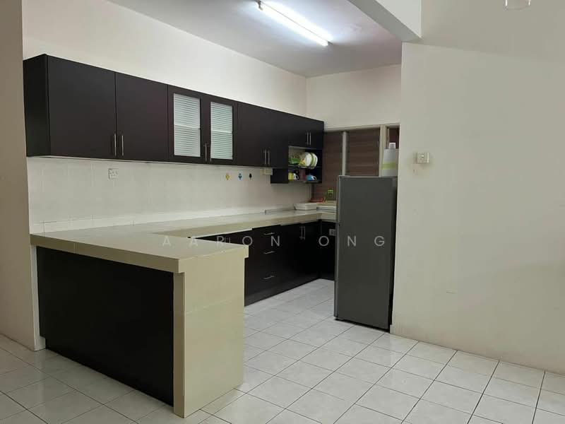 Condominium for Sale at Platinum Hill PV 5 - Aaron Ong - Kitchen - PropertyGuru.com.my