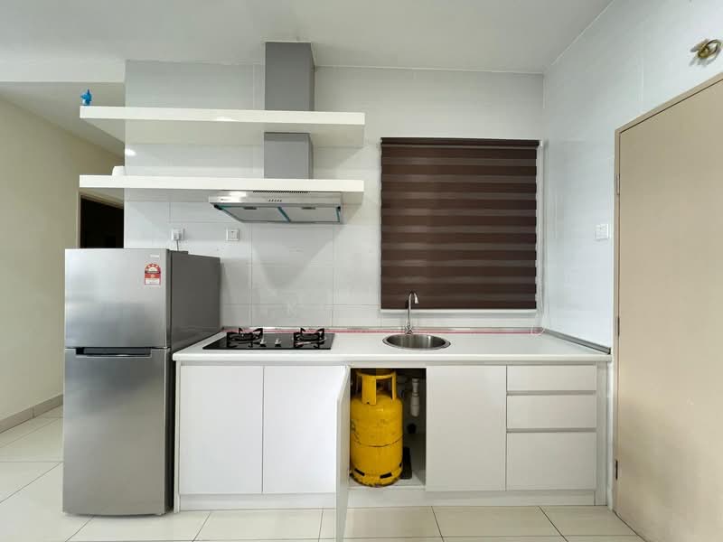 Service Residence for Rent at ARC @ Austin Hills - Kim . - Kitchen - PropertyGuru.com.my