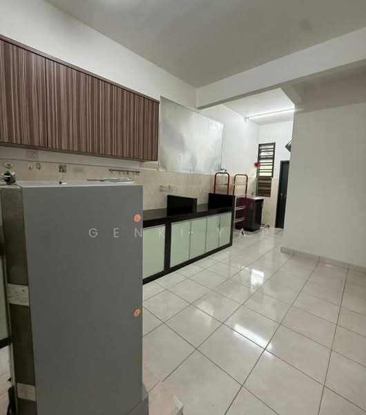 1-storey Terraced House for Rent in Taman Mount Austin (Tebrau) - Genki Yap - Kitchen - PropertyGuru.com.my