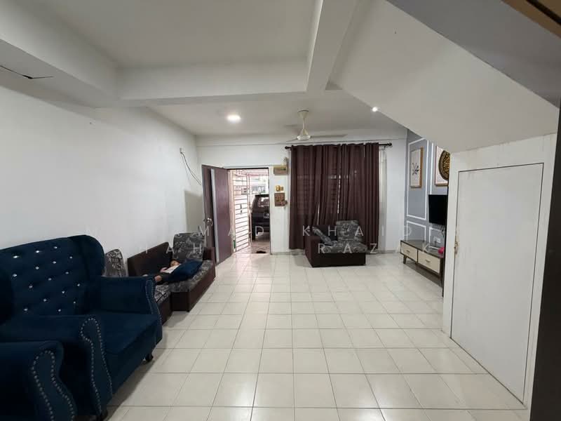 2-storey Terraced House for Sale in Taman Scientex Kulai (Sedenak) - Mohamad Khaidir Shah Md Razak - Living Room - PropertyGuru.com.my