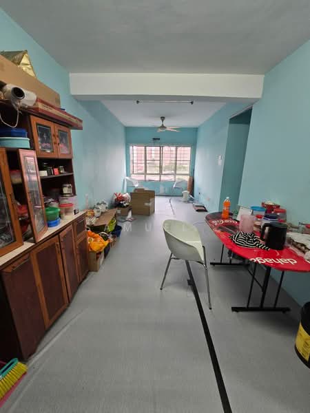 Pangsapuri untuk Dijual di Serdang Raya Court Apartment - Samuel . - Living Room - PropertyGuru.com.my