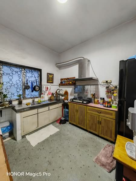 Rumah Teres 2 Tingkat untuk Dijual di SS2 (Petaling Jaya) - Patricia Loh - Kitchen - PropertyGuru.com.my
