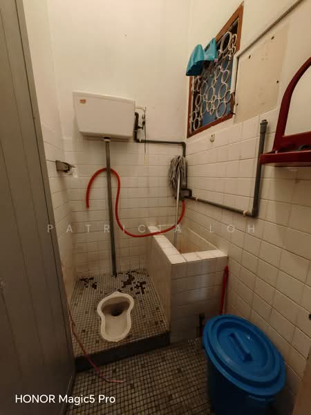 Rumah Teres 2 Tingkat untuk Dijual di SS2 (Petaling Jaya) - Patricia Loh - Bathroom - PropertyGuru.com.my