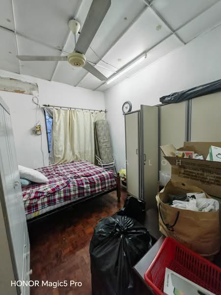 Rumah Teres 2 Tingkat untuk Dijual di SS2 (Petaling Jaya) - Patricia Loh - Bedroom - PropertyGuru.com.my