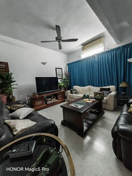 Rumah Teres 2 Tingkat untuk Dijual di SS2 (Petaling Jaya) - Patricia Loh - Living Room - PropertyGuru.com.my