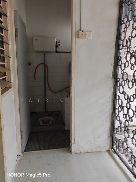 2-storey Terraced House for Sale in SS2 (Petaling Jaya) - Patricia Loh - Bathroom - PropertyGuru.com.my
