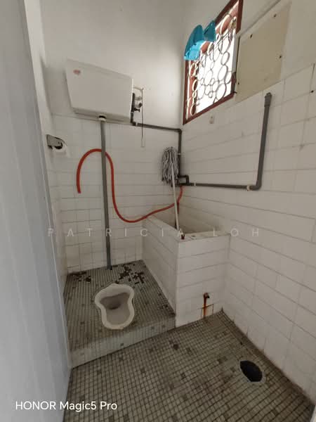 2-storey Terraced House for Sale in SS2 (Petaling Jaya) - Patricia Loh - Bathroom - PropertyGuru.com.my