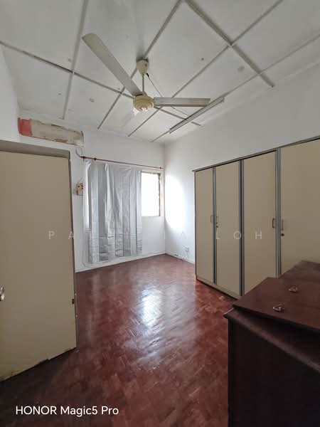2-storey Terraced House for Sale in SS2 (Petaling Jaya) - Patricia Loh - Bedroom - PropertyGuru.com.my