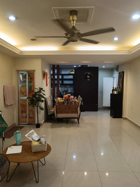Servis Apartment untuk Dijual di Fortune Avenue - Kelvin . - Living Room - PropertyGuru.com.my