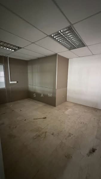 Gudang untuk Disewa di Kawasan Perindustrian Ringan Bercham (Ipoh) - Sam . - Interior - PropertyGuru.com.my