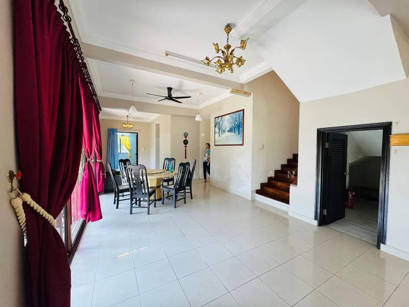Rumah Teres 2 Tingkat untuk Dijual di Bukit Jelutong (Shah Alam) - Khairol Awang - Dining Room - PropertyGuru.com.my