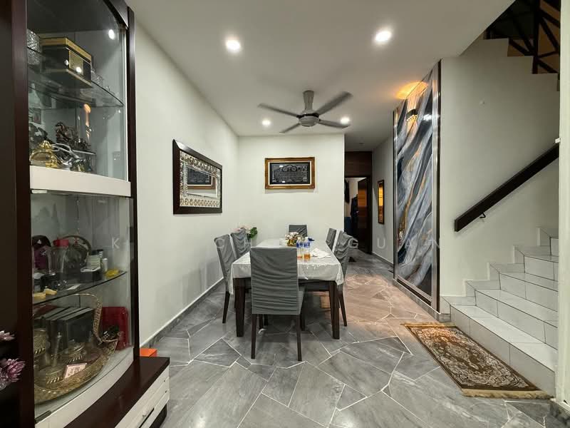 2-storey Terraced House for Sale in Bandar Kinrara Seksyen 5 (Bandar Kinrara) - Kho Chng Guan - Dining Room - PropertyGuru.com.my