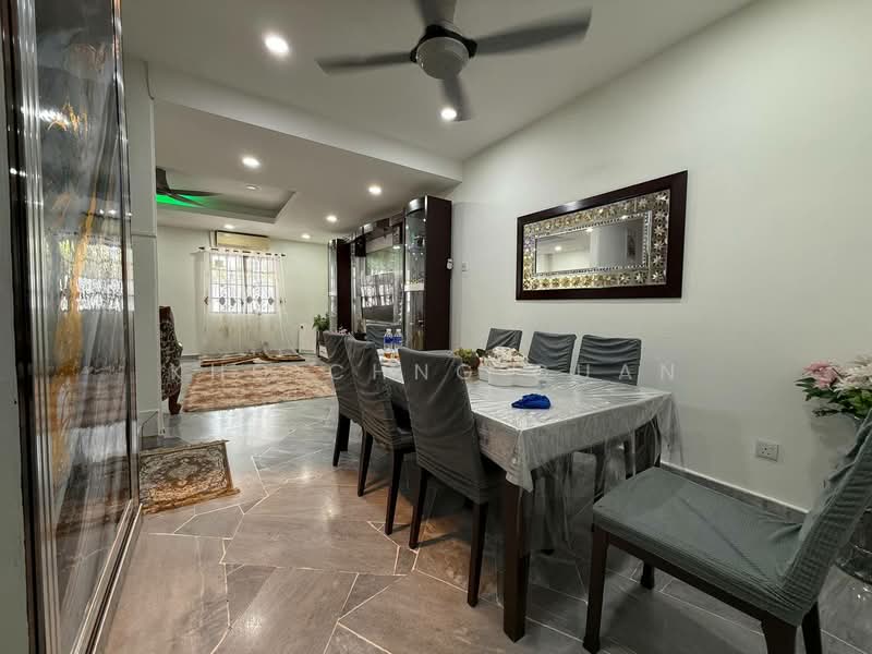 2-storey Terraced House for Sale in Bandar Kinrara Seksyen 5 (Bandar Kinrara) - Kho Chng Guan - Dining Room - PropertyGuru.com.my