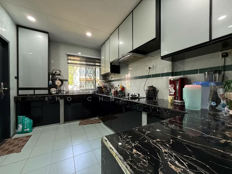 2-storey Terraced House for Sale in Bandar Kinrara Seksyen 5 (Bandar Kinrara) - Kho Chng Guan - Kitchen - PropertyGuru.com.my