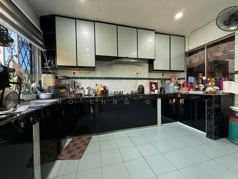 2-storey Terraced House for Sale in Bandar Kinrara Seksyen 5 (Bandar Kinrara) - Kho Chng Guan - Kitchen - PropertyGuru.com.my