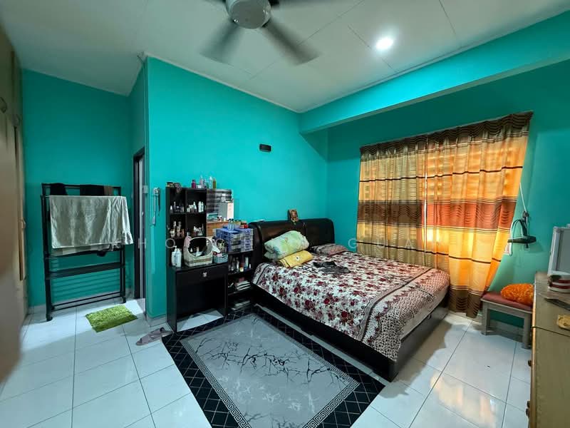 2-storey Terraced House for Sale in Bandar Kinrara Seksyen 5 (Bandar Kinrara) - Kho Chng Guan - Bedroom - PropertyGuru.com.my