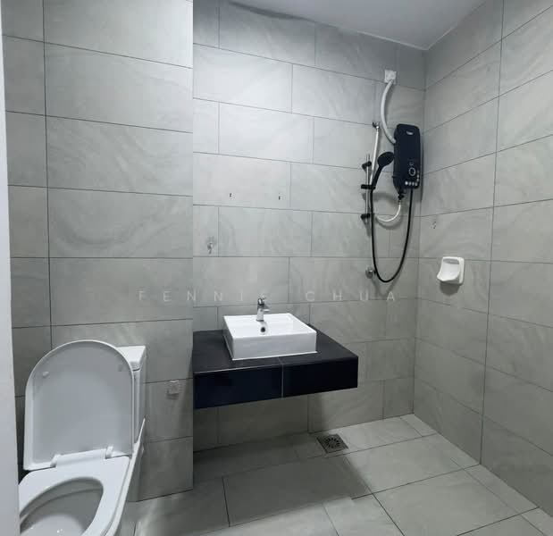 Servis Apartment untuk Disewa di Sky Trees - Fennie Chua - Bathroom - PropertyGuru.com.my