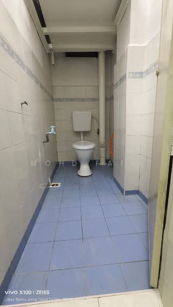 Flat for Sale at Panti - Mohd Faez - Bathroom - PropertyGuru.com.my