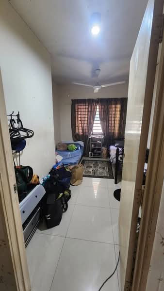 Pangsapuri untuk Dijual di Larkin Residence (Phase One) - M Aidil - Bedroom - PropertyGuru.com.my