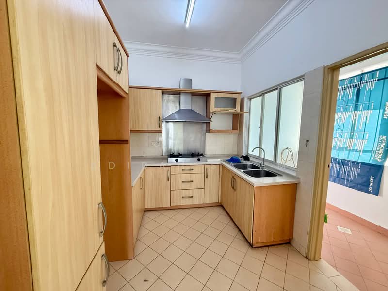 Kondominium untuk Dijual di Desa Impiana - Adibah Salim - Kitchen - PropertyGuru.com.my