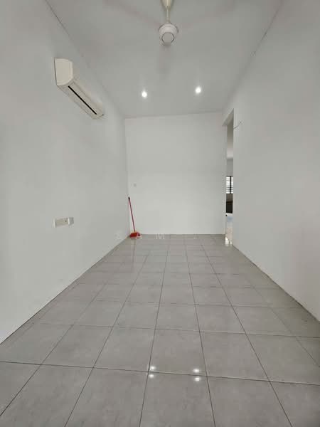 1-storey Terraced House for Sale in Taman Pasir Wang (Lahat) - Sam . - Interior - PropertyGuru.com.my