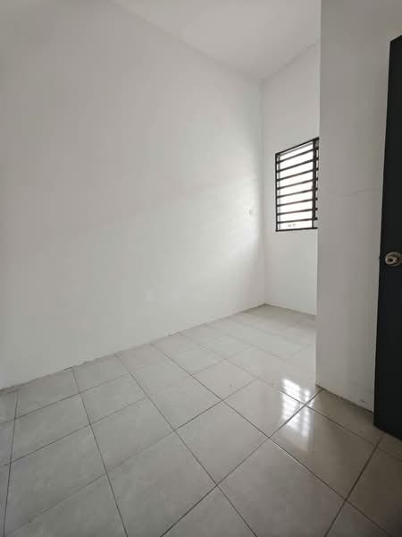 1-storey Terraced House for Sale in Taman Pasir Wang (Lahat) - Sam . - Interior - PropertyGuru.com.my