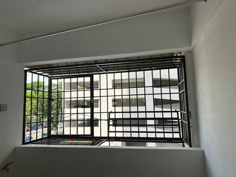 Rumah Flat untuk Dijual di Pusat Bayan - Ben Hew - Balcony - PropertyGuru.com.my