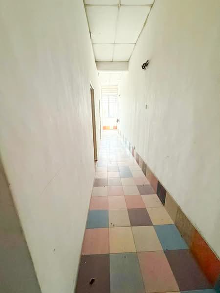 Kedai / Pejabat untuk Disewa di Kajang (Selangor) - Peggy Lim - Corridor - PropertyGuru.com.my