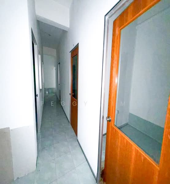 Kedai / Pejabat untuk Disewa di Kajang (Selangor) - Peggy Lim - Corridor - PropertyGuru.com.my