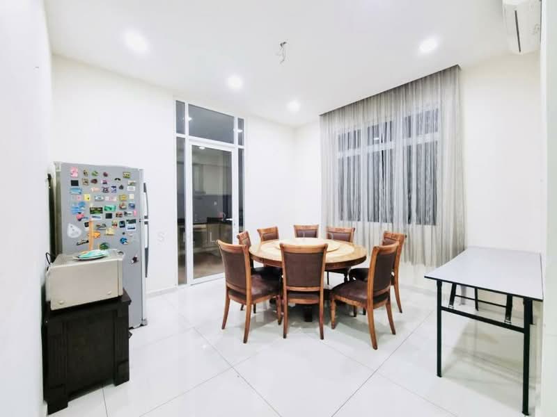 Rumah Banglo untuk Disewa di Bemban (Melaka) - Ashley Iqbal - Dining Room - PropertyGuru.com.my
