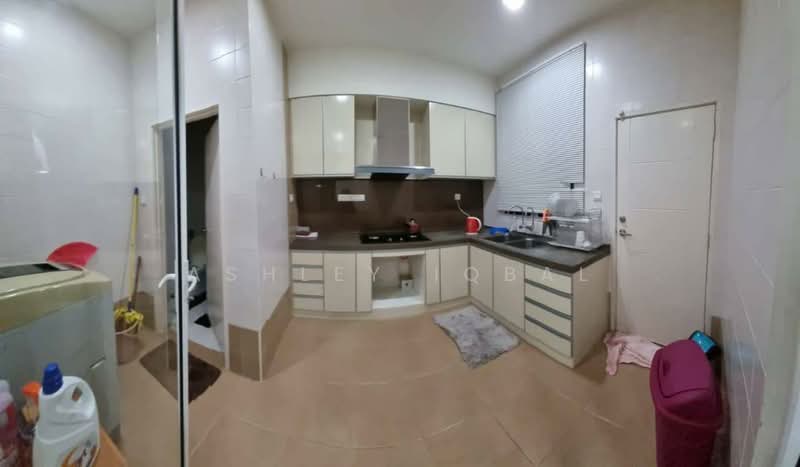 Rumah Banglo untuk Disewa di Bemban (Melaka) - Ashley Iqbal - Kitchen - PropertyGuru.com.my