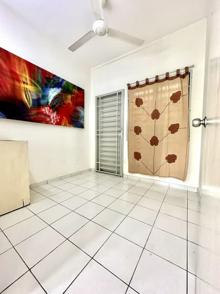 Rumah Bandar untuk Dijual di Bandar Tasik Kesuma (Beranang) - Suzi Rahim - Bedroom - PropertyGuru.com.my