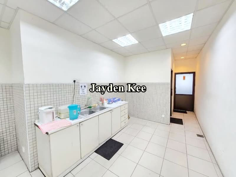 Detached Factory for Rent in Parit Buntar (Perak) - Jovin Lee - Kitchen - PropertyGuru.com.my