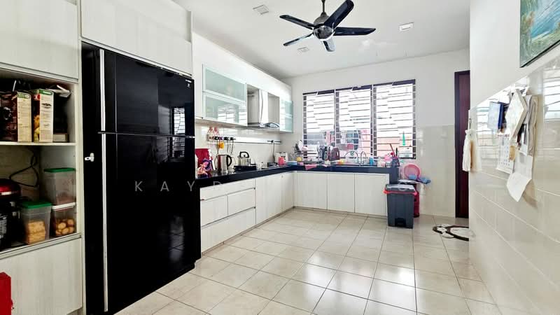 Rumah Teres untuk Dijual di Bandar Kinrara Seksyen 8 (Bandar Kinrara) - Kayden Wong - Kitchen - PropertyGuru.com.my