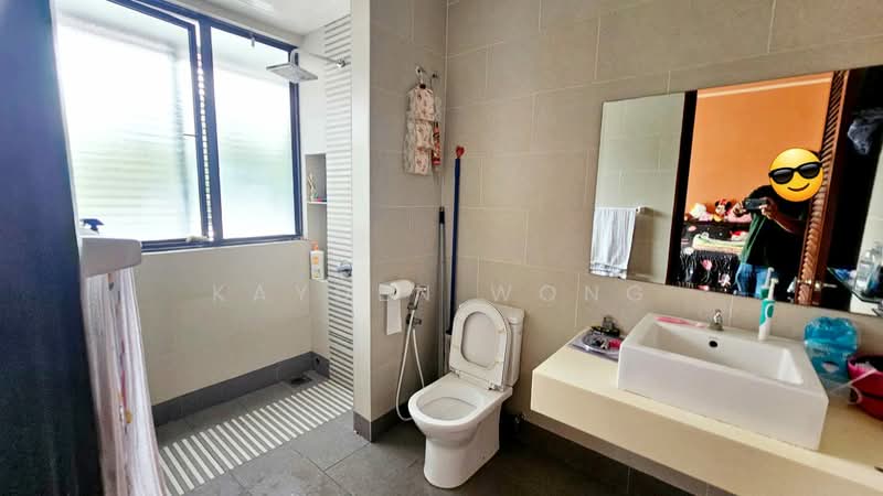 Terraced House for Sale in Bandar Kinrara Seksyen 8 (Bandar Kinrara) - Kayden Wong - Bathroom - PropertyGuru.com.my